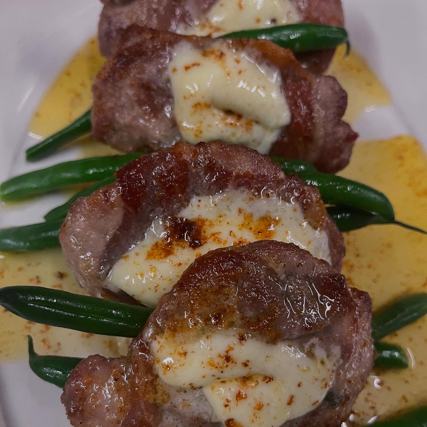 Maiale alla Romana, pork with bocconcini and green beans